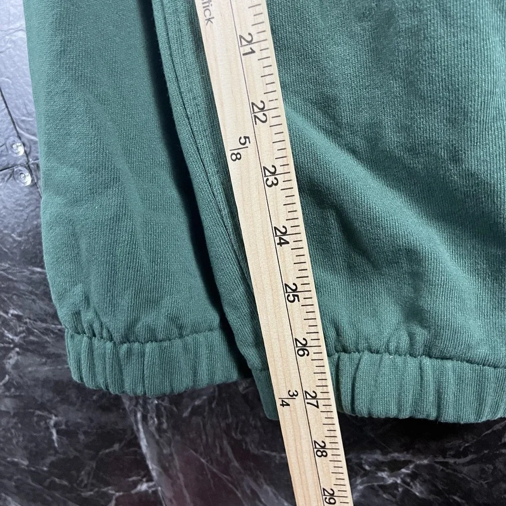 Jordan Men's Green Sweatpants Jogger Small